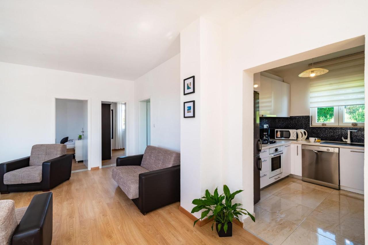 Apartment Maia Lena For Family Jasenice  Exteriér fotografie